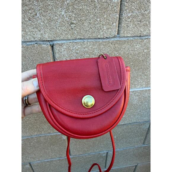 Vintage COACH Leather Mini Convertible Crossbody Belt Bag RARE RED USA 9826 - Picture 2 of 14